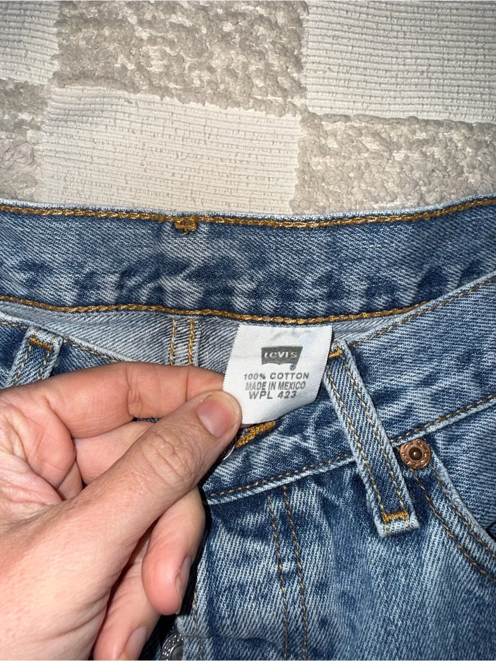 Levi’s 501 Distressed Blue Denim Women’s‎ Shorts size 30